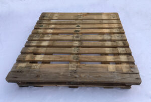 Pallet 1100x1300 usato